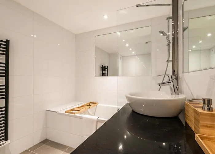 Padouk Moriond - By Emerald *