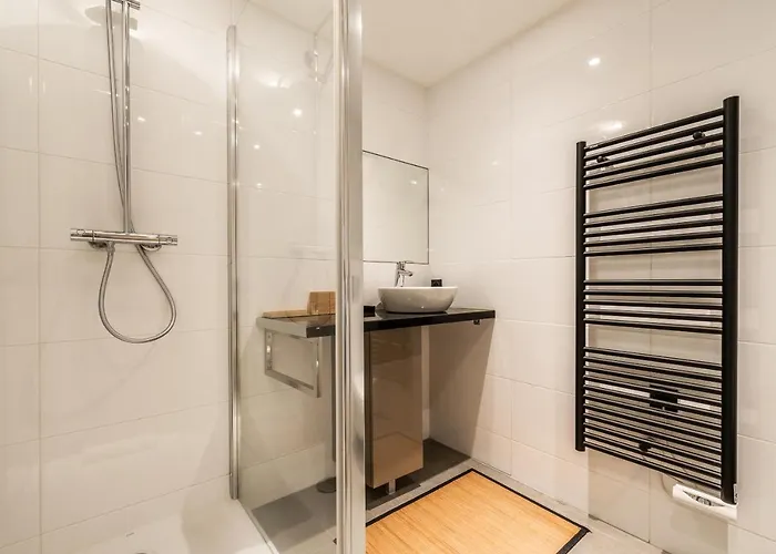 Padouk Moriond - By Emerald