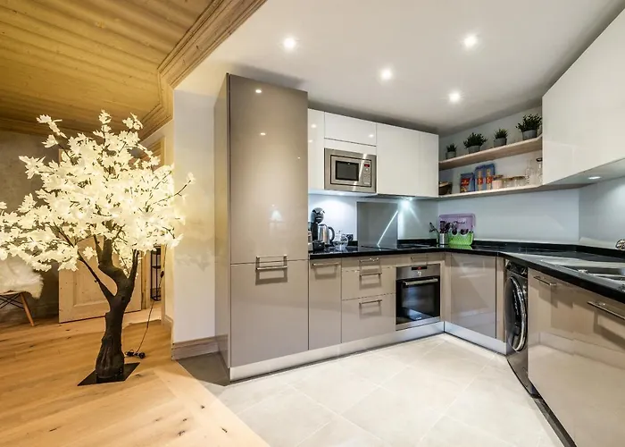 Padouk Moriond - By Emerald *