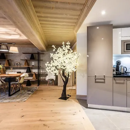 Padouk Moriond - By Emerald * 쿠쉐벨